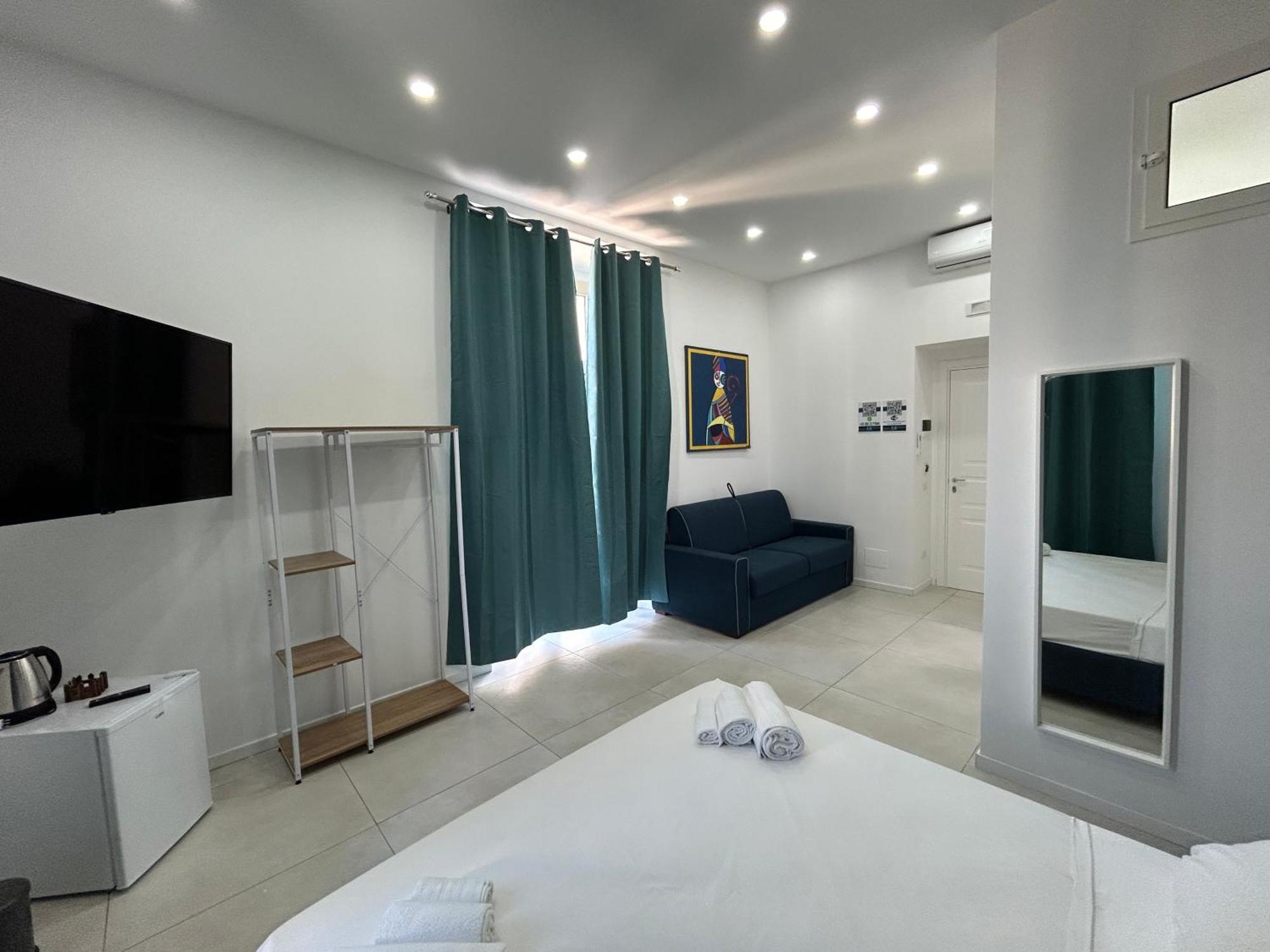 Enjoy Rooms Naples Nápoles Exterior foto